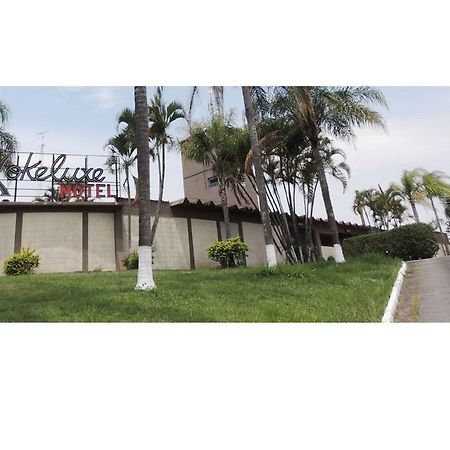 Motel Kokeluxe Кашуэйра-Паулиста Экстерьер фото